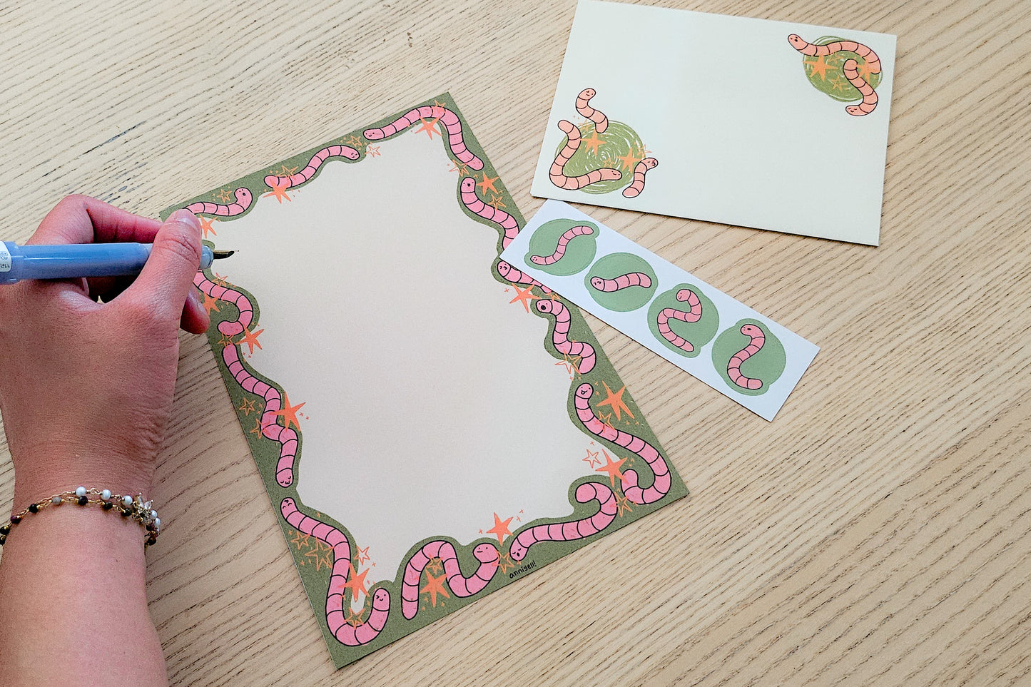 wiggly worms Letter Writing Set